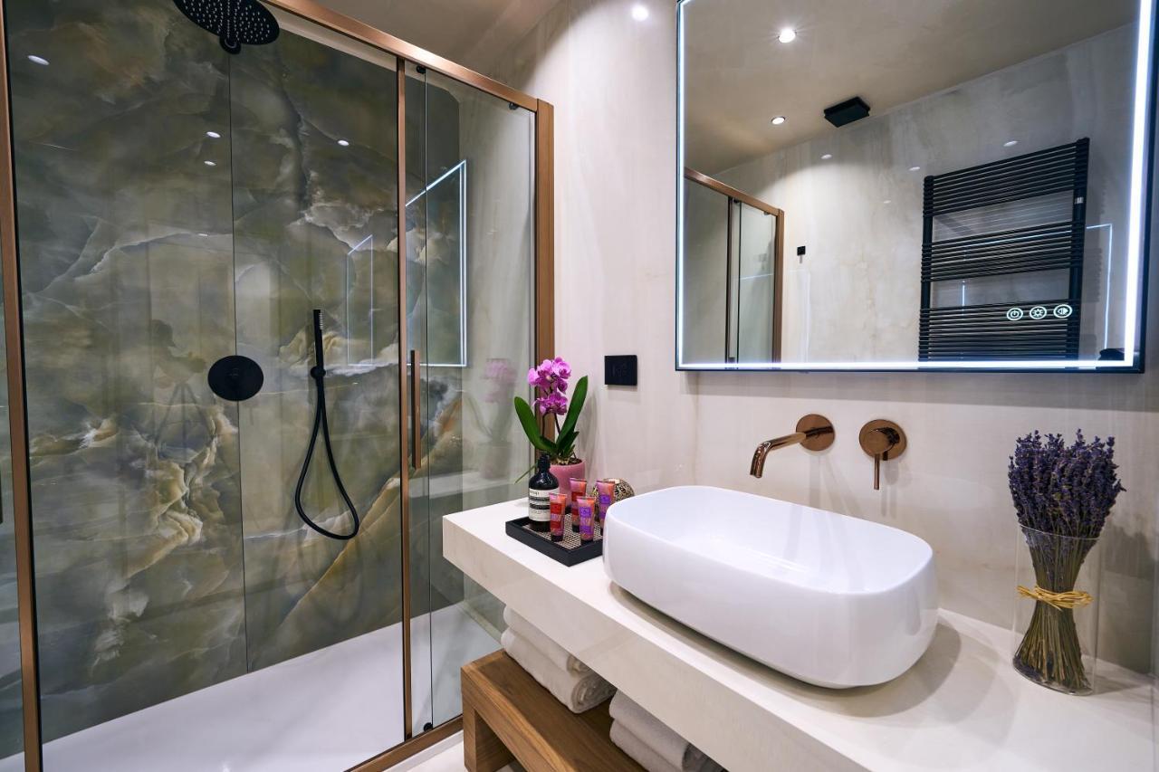 Luxury & Central Apartment Milan Exterior photo
